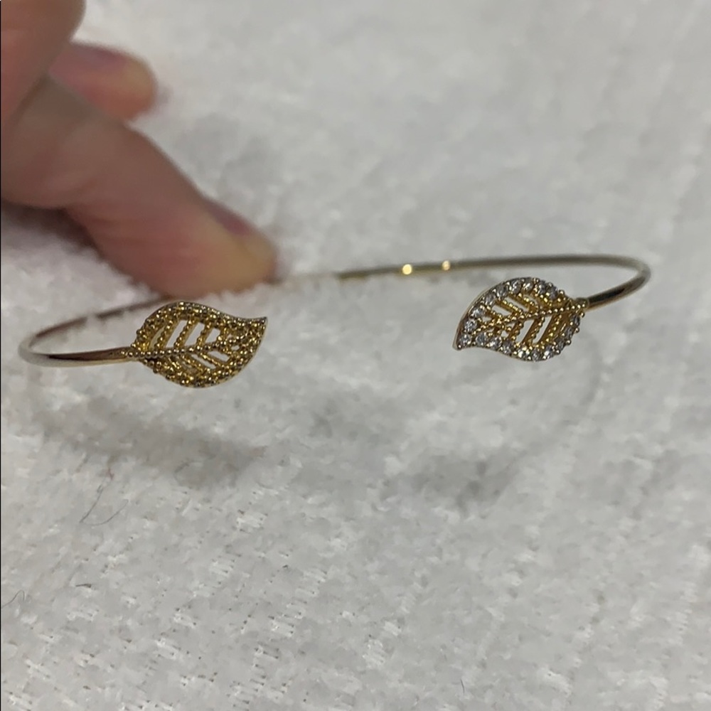 Gold plated diamond accent leaf bracelet